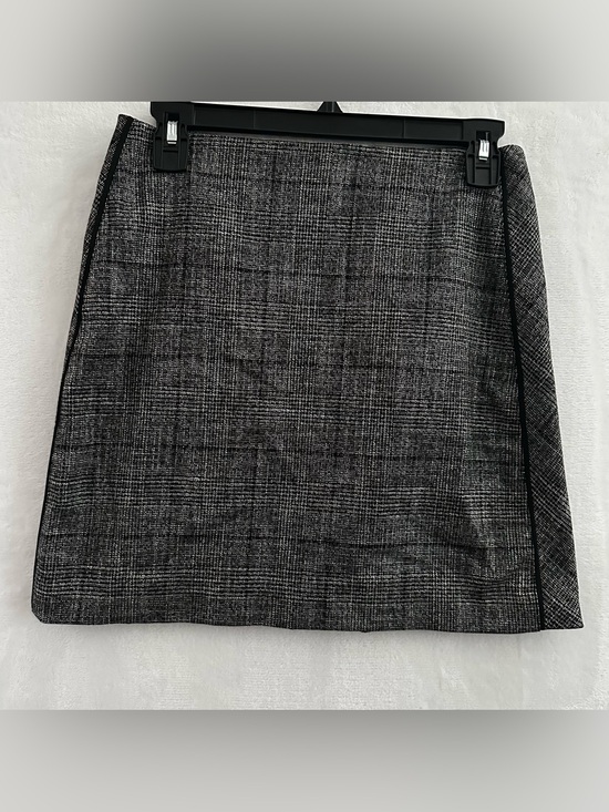 Banana Republic Dresses & Skirts - Banana Republic Gray Plaid Mini Skirt Size 0 Lined Career Preppy